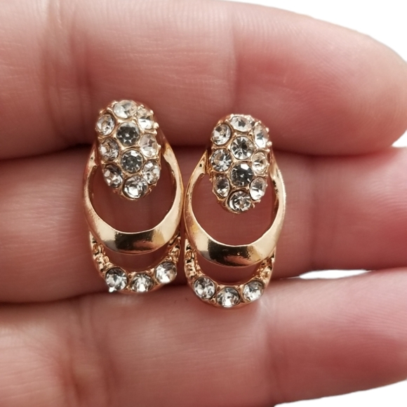 Gold Plated Statement/Costume Jewelry Set Necklace, Earrings, Ring, Bracelet - Picture 6 of 6